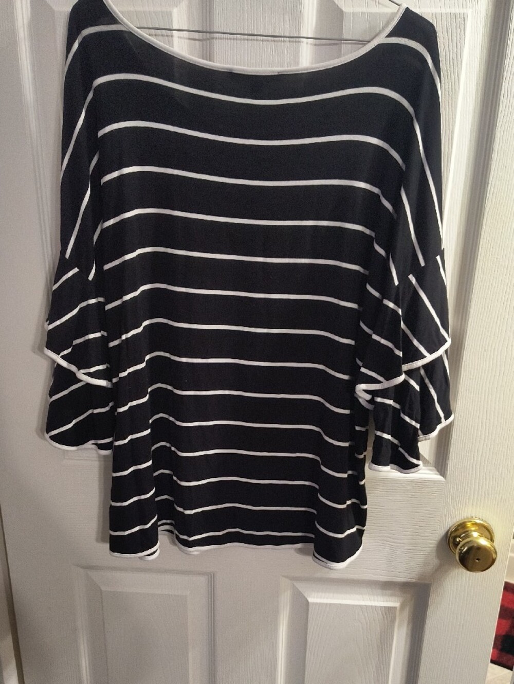 Cable & Gauge Black and White Striped Ruffle Sleeve Tunic - Picture 4 of 6